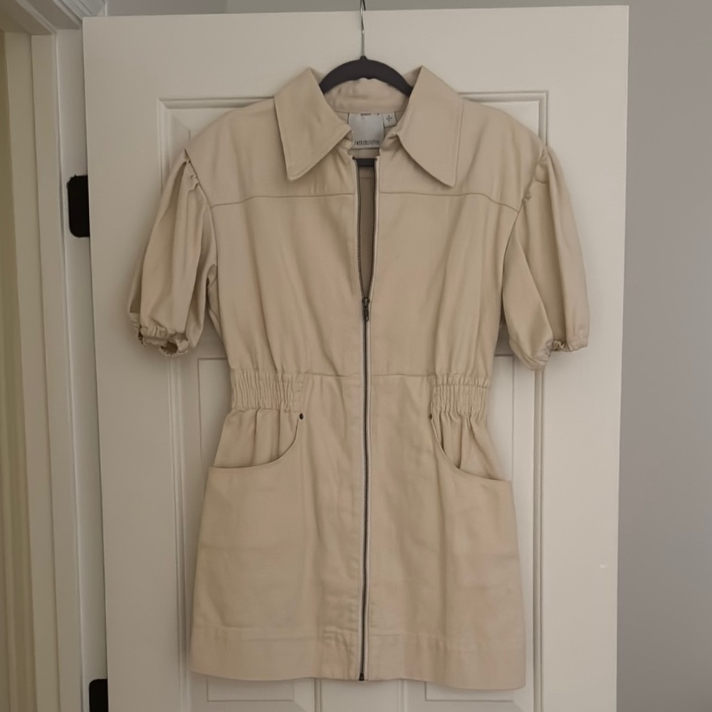 Women's Cream Short-Sleeve zip up dress